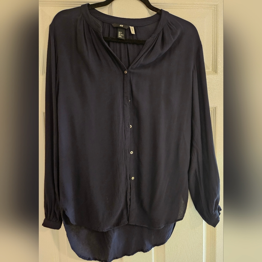 H&M Elegant Navy Women's Top. Size 2 But Fits S/M. - Picture 2 of 8